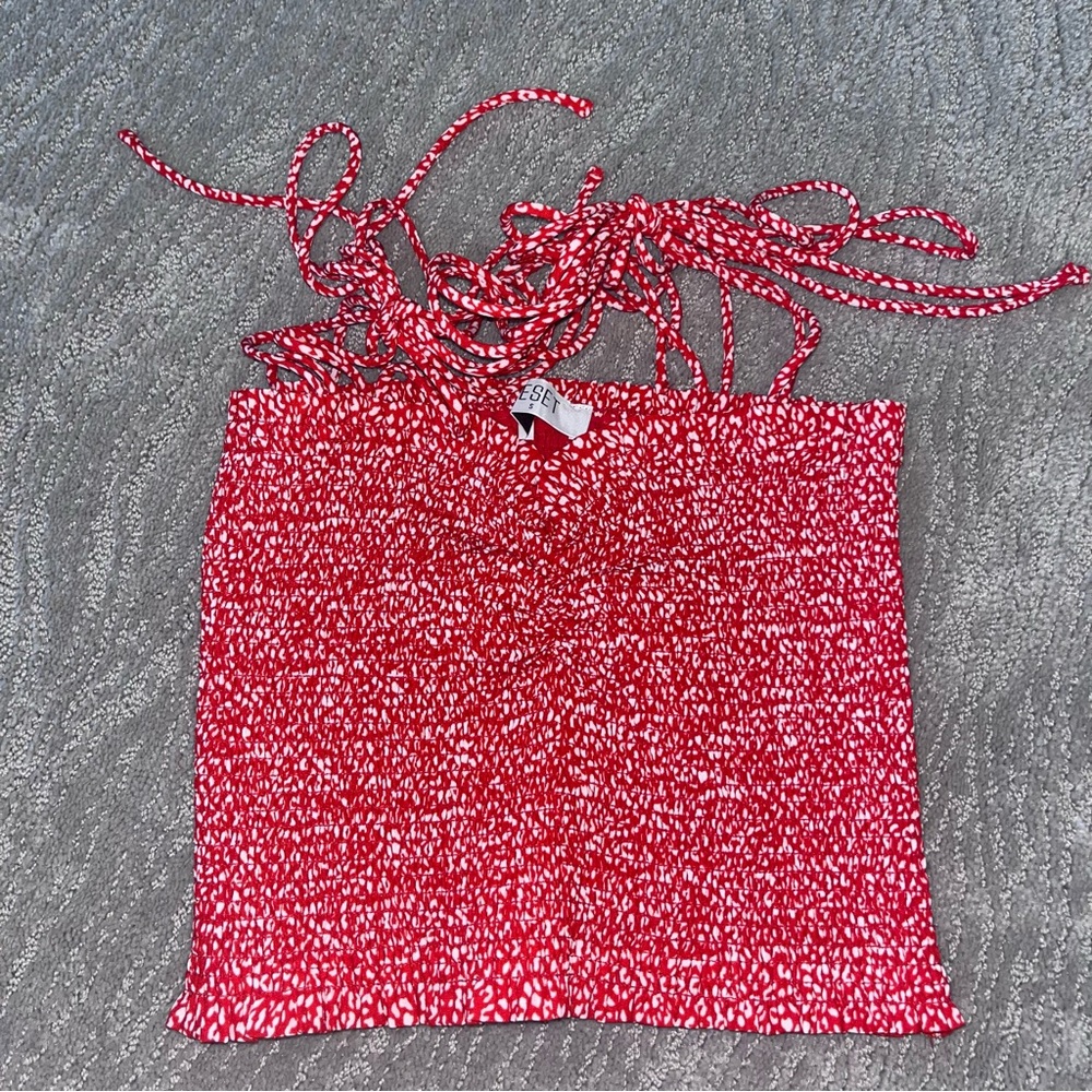 Reset Red Ribbed Top - Picture 4 of 5